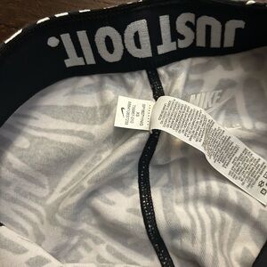 Nike Black and White Leggings with Just Do It Waistband